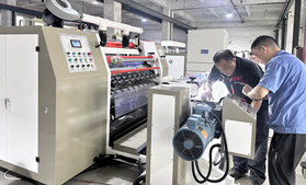 JD-DFQ1300D4-2高速冷烫膜分乐竞体育·乐竞官方网站,乐竞体育(中国)
 透明玻璃碎膜分切复卷机