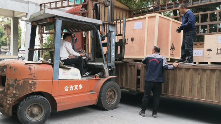 铝箔分乐竞体育·乐竞官方网站,乐竞体育(中国)
装车发货